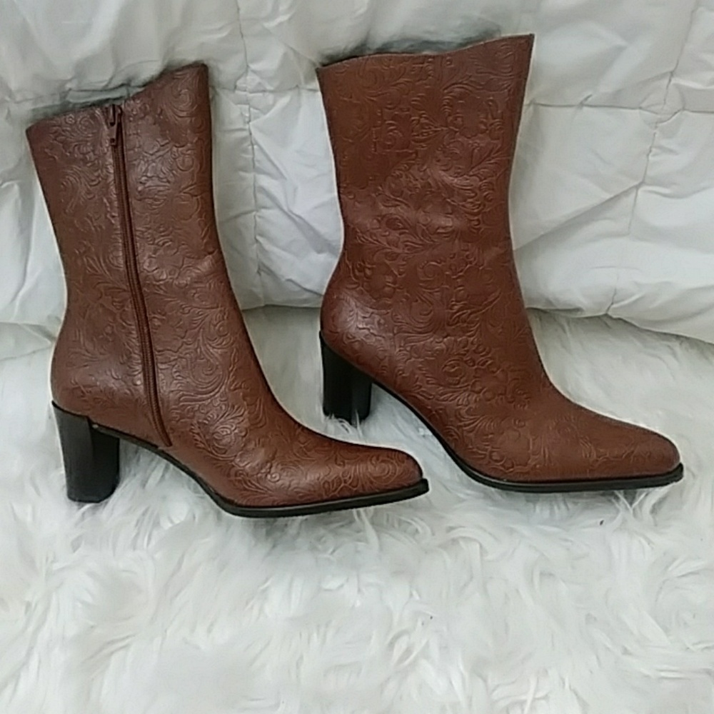 A.Marinelli sz 7.5 M brown leather embossed boots